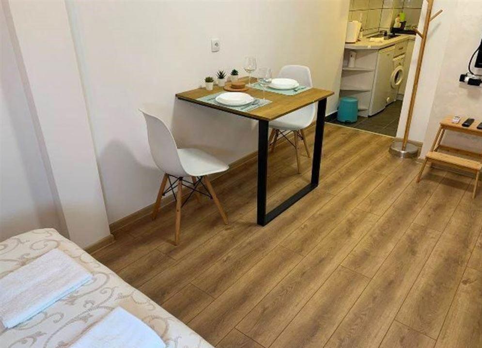 Cozy & Fully Equipped Studio In The Heart Of Downtown And Next To Kalemegdan Belgrado Exterior foto